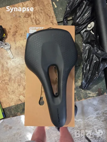 Седалка giant ergo contact