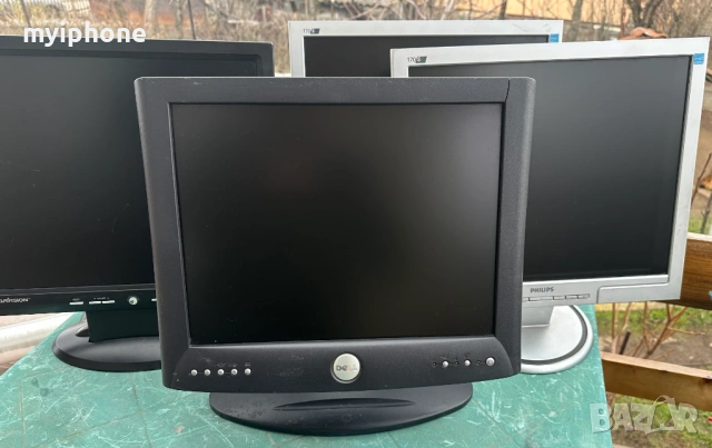 Лот от 4 броя монитори работещи Dell /Philips 2бр./Megavision, снимка 2 - Монитори - 53023830