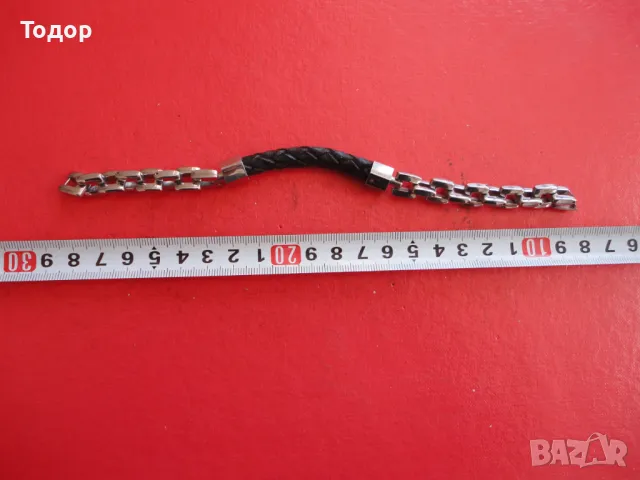 Страхотна гривна от кожа и стомана 