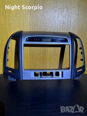 Рамка за Hyundai Santa Fe II (2006 - 2013) с оригинален часовник