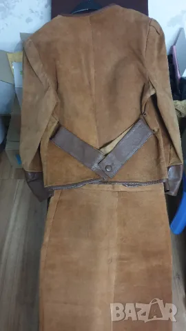 Елегантен дамски кожен костюм от естествена кожа Размер S (36-38), снимка 6 - Якета - 47671539