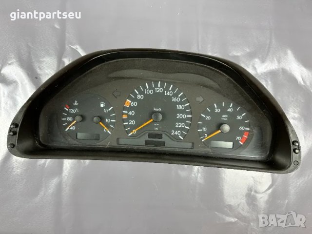 Километраж за Мерцедес Mercedes-benz W210 2105401147