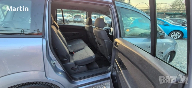 Opel Zafira 1.7 Eco Tech, снимка 13 - Автомобили и джипове - 53940649