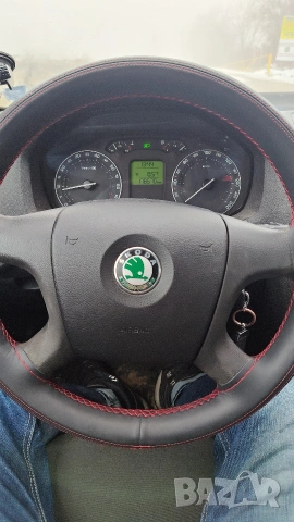 Skoda Octavia 1.6 FSI 115 к.с. • 178 600 км • Първи собственик, снимка 4 - Автомобили и джипове - 53218526