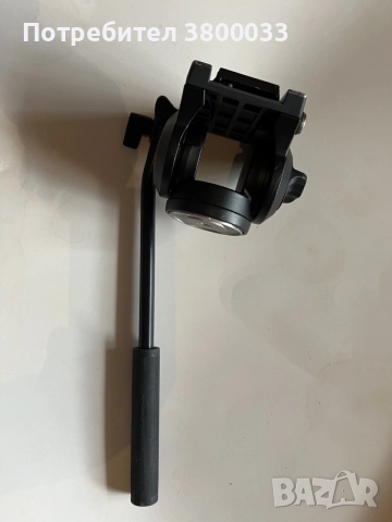 Видео глава Manfrotto MVM500A, снимка 6 - Чанти, стативи, аксесоари - 55803354