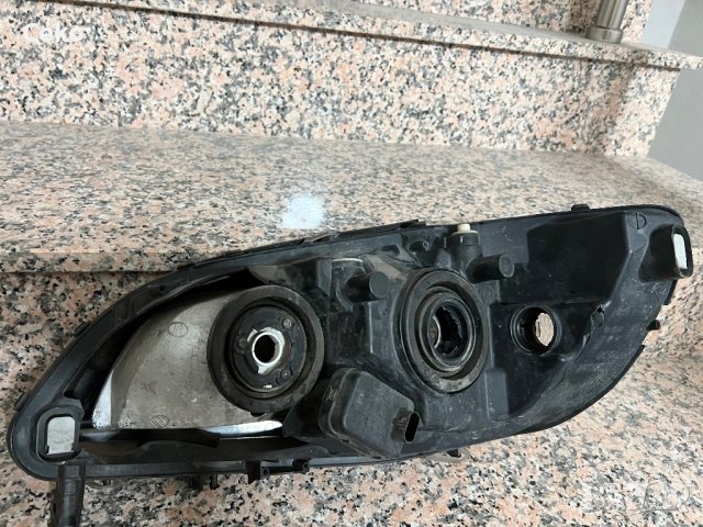 Фар ляв за Опел Зафира А, снимка 2 - Части - 37689690