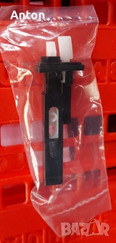 Заключващ механизъм за капак на резервоар Dacia Duster MK2 (2017-2024), снимка 4 - Аксесоари и консумативи - 51925160