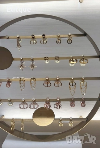 обеци от висококачествена стомана Christian Dior 