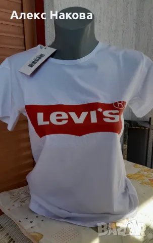 Дамски тениски Nike и Levi's , снимка 1