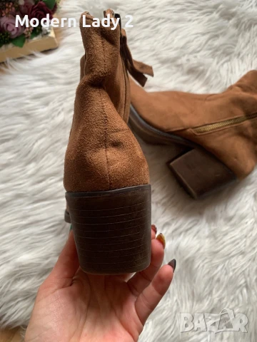 Нови кафяви велурени боти, снимка 4 - Дамски боти - 50999993