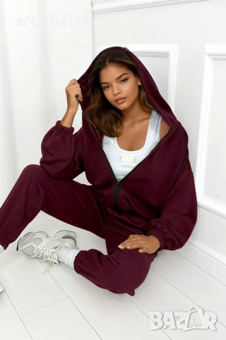 Дамски комплект анцуг Gloria, суитшърт и 7/8 панталон, 3цвята , снимка 16 - Комплекти - 51625350