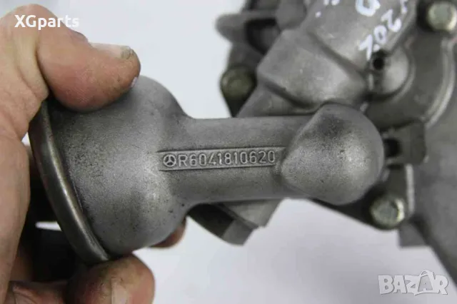 Маслена помпа за Mercedes C-class W202 C220d 95 к.с. (1995-2003) OM604, R6041810620, снимка 2 - Части - 47553805