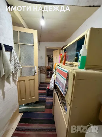 Къща в гр. Нови пазар, снимка 14 - Къщи - 56465440