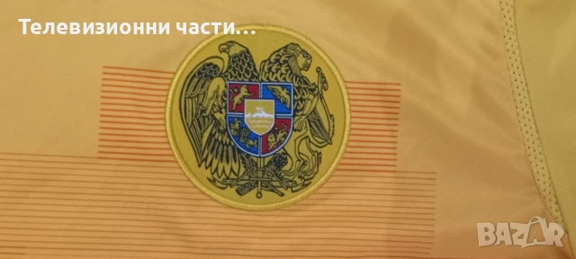 Оригинална футболна тениска Армения гостуващ екип 2020/2021 Macron размер L, снимка 5 - Спортни дрехи, екипи - 53324390