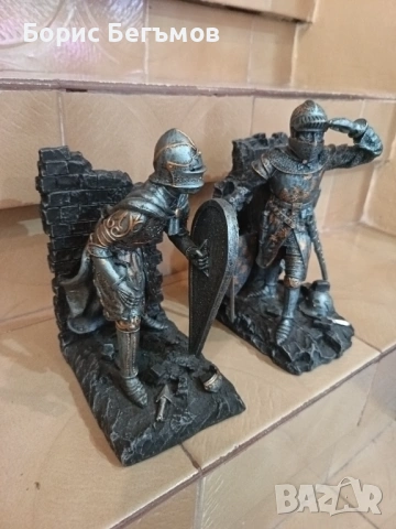 Рицарски подпори за книги, снимка 4 - Художествена литература - 53055573