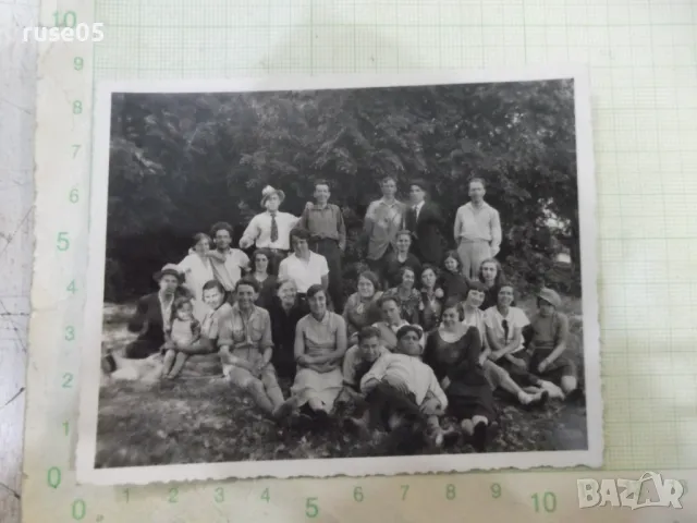 Снимка стара на група при излет