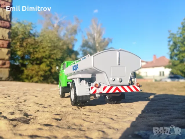 Умален модел на Шкода Мадара в мащаб 1:43, снимка 4 - Колекции - 55731448