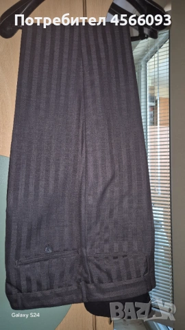 Продавам мъжки костюм