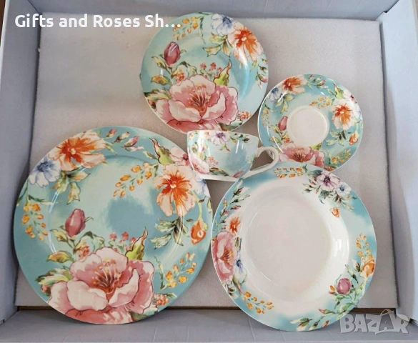 Красив порцеланов сервиз с цветя от 30 части