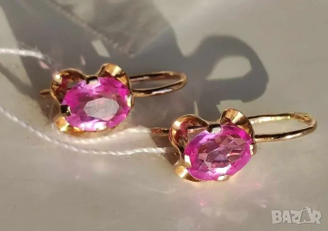 Руски златни обеци с розови камъни, снимка 1
