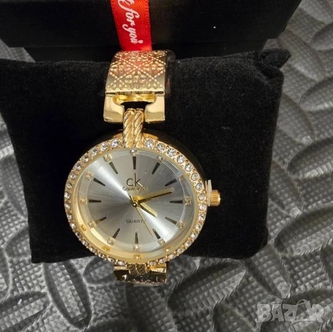 часовник guess calvin klein guess versace marc jacobs, снимка 16 - Дамски - 51063443