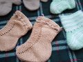 Ръчно плетени терлици и зимни плетени ръкавици за бебе  , снимка 5