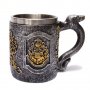Метална чаша с мотиви от филма "Harry Potter" Стилна чаша от полирезин и метал с релефни декорации -