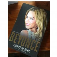 Beyoncé Биография (анг.език), снимка 1 - Енциклопедии, справочници - 31795131