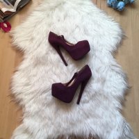Тъмно лилави обувки, снимка 1 - Дамски обувки на ток - 17503421
