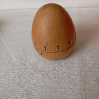 Дървено яйце таймер, снимка 1 - Декорация за дома - 44587535