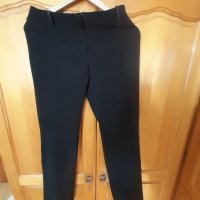Дамски черен панталон 42, снимка 1 - Панталони - 42863263
