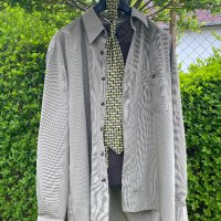 Мъжки костюм масленозелен 52 номер + риза + вратовръзка, снимка 3 - Костюми - 36670241