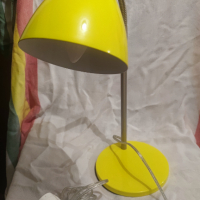 Настолна, работа лампа с подвижна глава, снимка 1 - Настолни лампи - 44735854