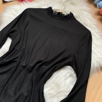 Блуза с дантела Pieces , снимка 3 - Блузи с дълъг ръкав и пуловери - 32172208