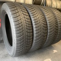 215 65 17, Зимни гуми, Bridgestone BlizzakLM001, 4 броя, снимка 1 - Гуми и джанти - 42313491