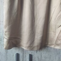 Бежово сатен блуза с подплънки , снимка 5 - Тениски - 40399478