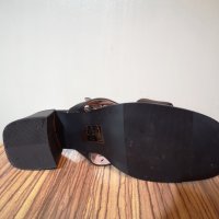 Нови кожени италиански черни сандали на широк ток, снимка 3 - Сандали - 29161387