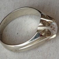 Златен 18к пръстен с Брилянт 0.65 карата/бяло злато диамант/, снимка 8 - Пръстени - 42481155