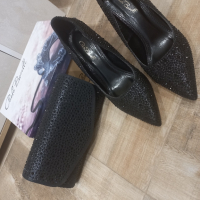 Нов камплект обувки и чанта , снимка 2 - Дамски обувки на ток - 44638675