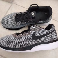 Маратонки Nike номер 40, снимка 4 - Маратонки - 38050959