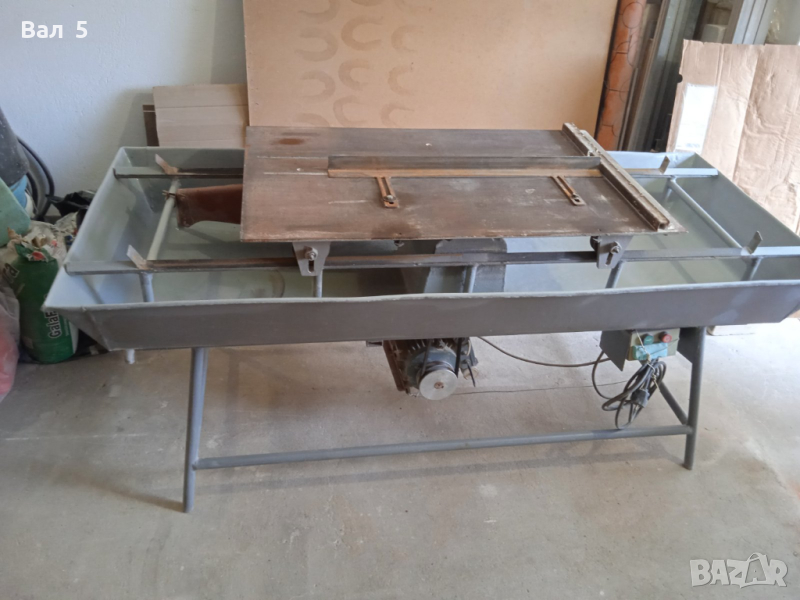 Голяма машина , циркуляр за рязяне на камък - професионална, снимка 1