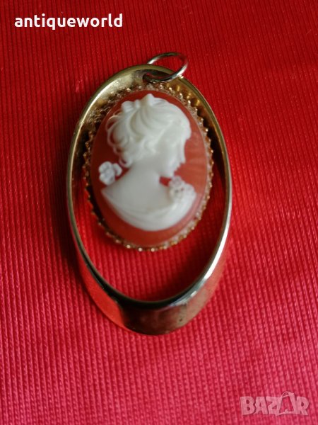 Стара ПОЗЛАТЕНА Висулка Медальон КАМЕЯ, снимка 1