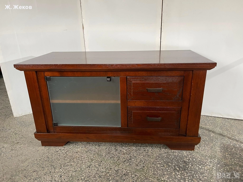 Масивен шкаф, снимка 1