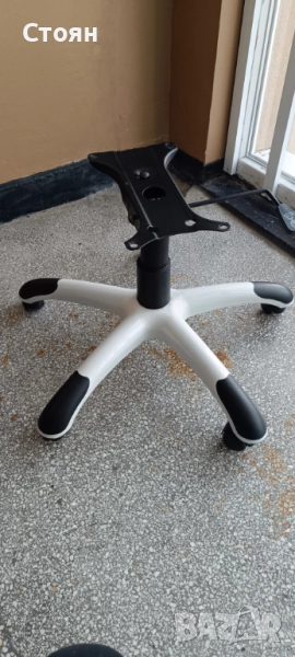 Кръстачка с колелца за геймърски стол с амортисьор, снимка 1