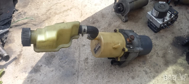 Хидравлична помпа Mazda 3 1.6 CD, снимка 1