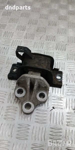 Тампон двигател Opel Corsa D 1.3CDTi 2010г.	, снимка 1