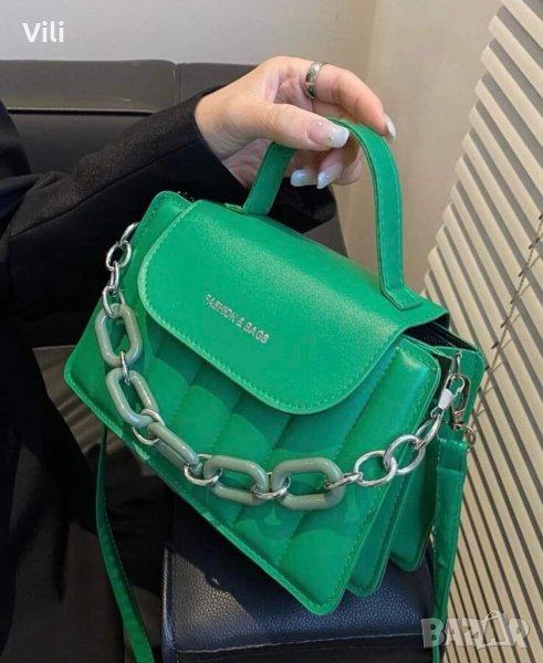 Стилни дамски чанти в черно, зелено и бяло, снимка 1