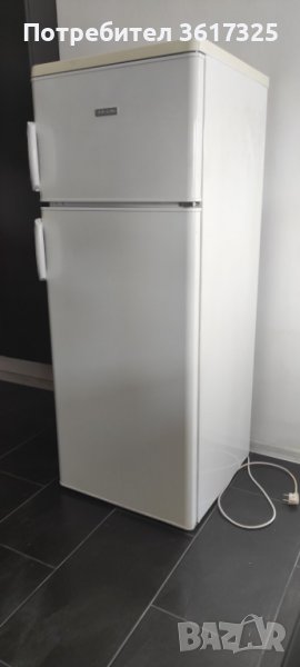 Хладилник с фризер Electrolux ERD24001W8, снимка 1