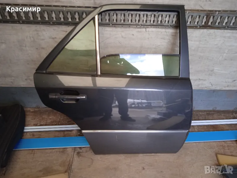 Задна дясна врата за мерцедес 124, снимка 1