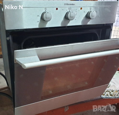 Фурна за вграждане Електролукс